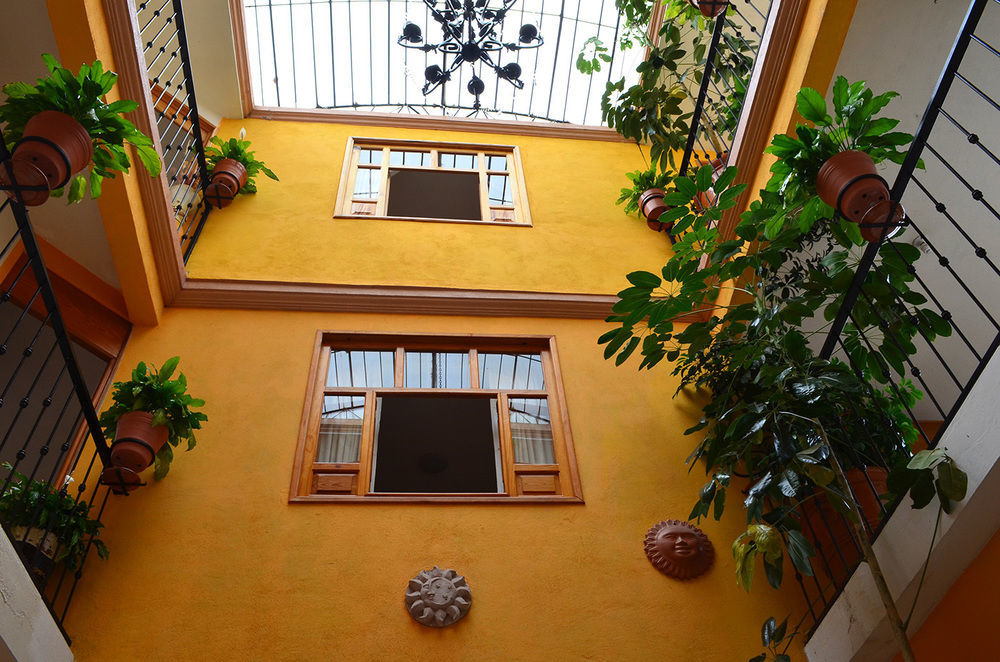 Hotel Posada Camelinas Pátzcuaro Kültér fotó